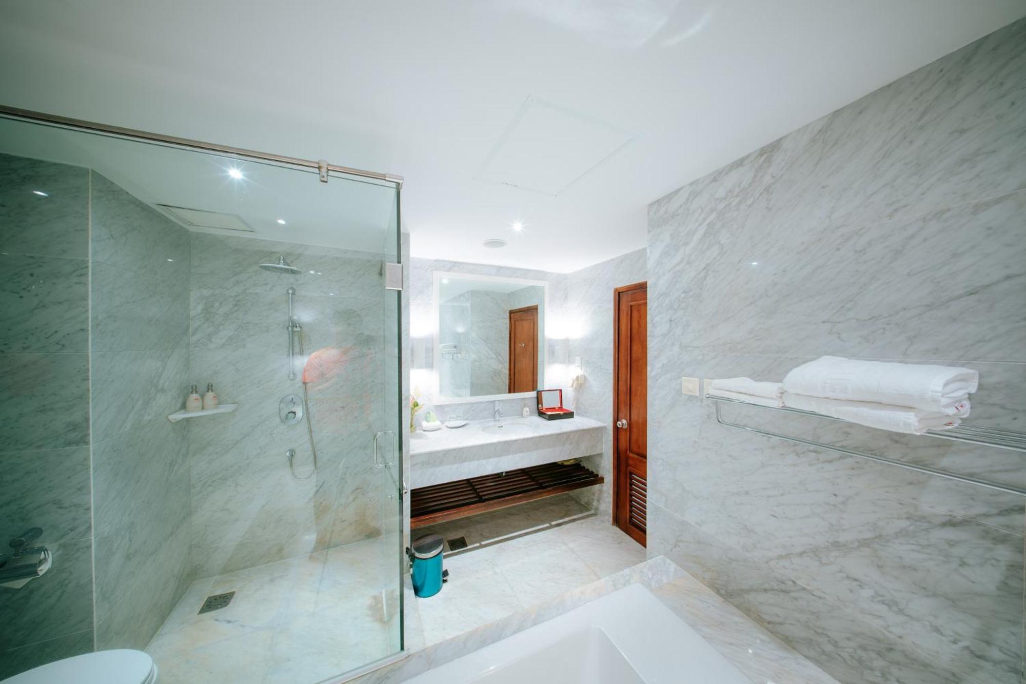 Petro Hotel Вунгтау Экстерьер фото