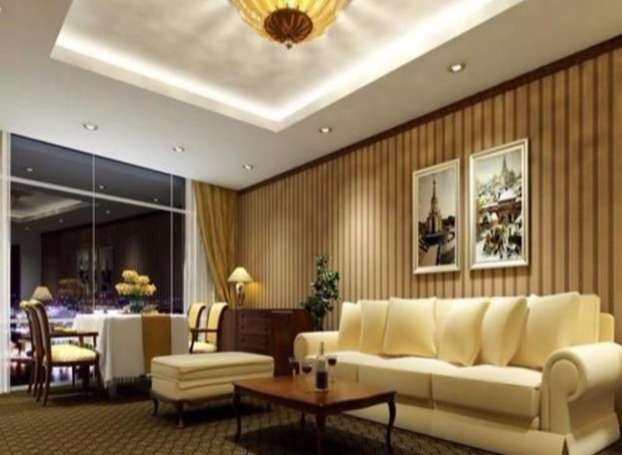 Petro Hotel Вунгтау Экстерьер фото